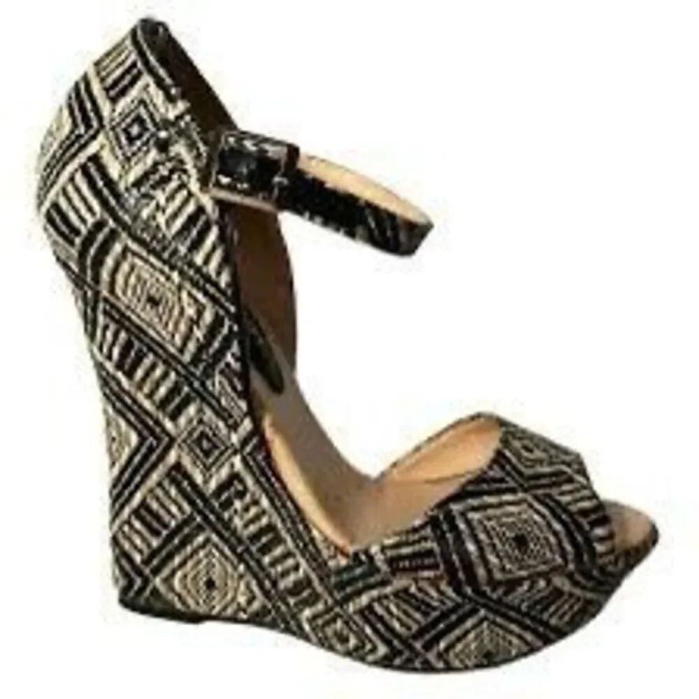 Madden Girl Sz 8.5 Attitude Rattan Platform Wedge Heel Sandals Black Tan Tribal